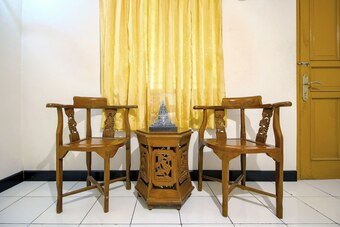 Oyo 1159 Bukit Indah Hotel & Restaurant