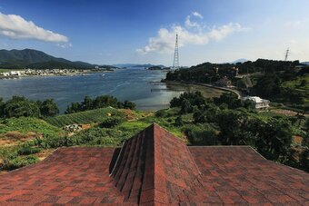 Tongyeong Mongdol House