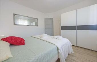 Two-bedroom Holiday Home In Vodnjan