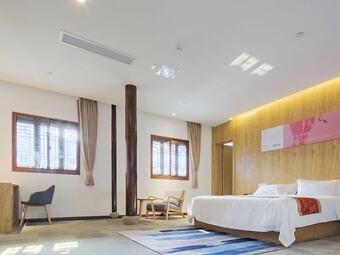 Changshu Chujian Yue Hotel