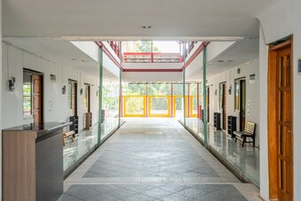 Hotel Oyo 1391 Puri Torina Residence