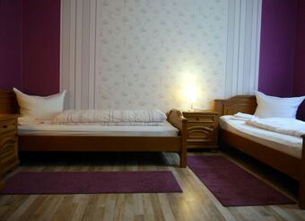 Hotel G�stehaus Zimmer Frei