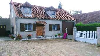 House With One Bedroom In Saint-p�re, With Wifi