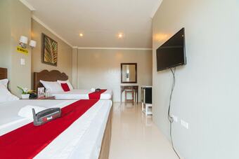 Hotel Reddoorz @ Old Buswang Road