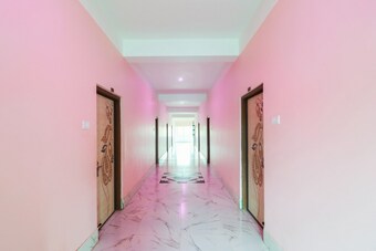 Oyo 49743 Hotel Akankha