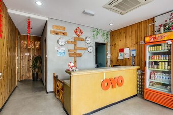 Oyo 89454 Hotel Pavilion Inn