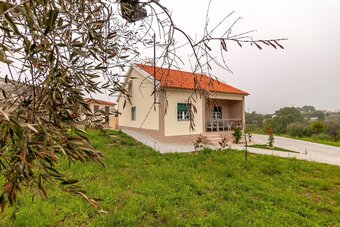 House With 3 Bedrooms In Espinhal, With Wonderful Mountain View, Enclosed Garden And Wifi - 50 Km From The Beach