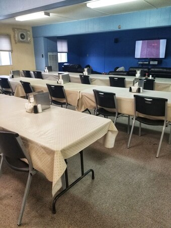 Hotel Valdez Airport Mancamp