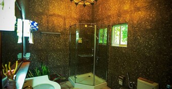 Hotel Thevni Holiday Resort