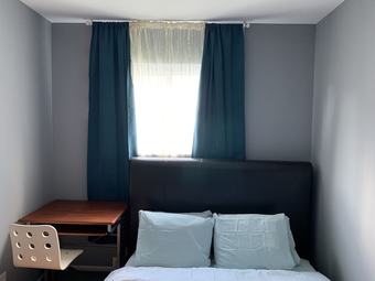 Budget Room In Livonia Guest House