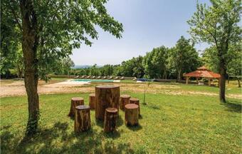 Two-bedroom Holiday Home In Perusic