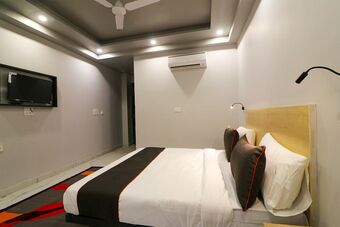 Hotel Collection O 42618 Sector 31 Rohini