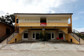 Hostal Oyo 1694 Pariban Homestay