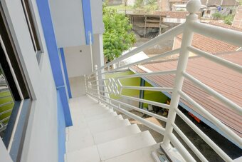 Hostal Spot On 2081 Sriwijaya Family Residence