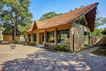 Hotel Serendipity Lakes And Resorts