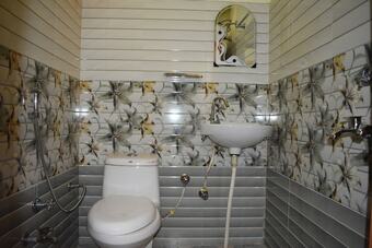 Hotel Hanumanti River View Resort