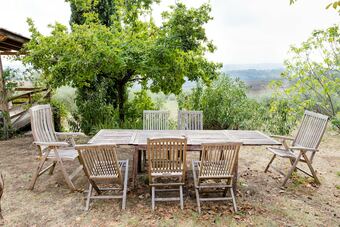 Residencia Home Set In Olive Grove