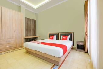 Hostal Oyo 2383 Andongkoe 64 Salatiga