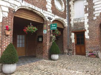 Hotel Le Chateau De Penin