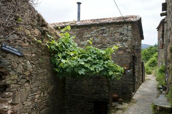 House With One Bedroom In Lousa, With Wonderful Mountain View And Furnished Terrace