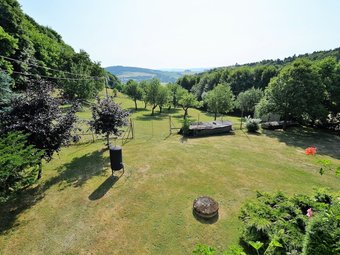 Beautiful Holiday Home In Pocinovice With Private Garden