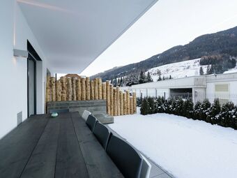 Luxury Holiday Home With Garden In Leogang