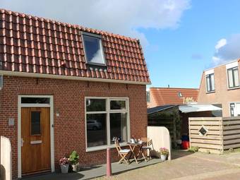 Modern Holiday Home In Easterlittens With Fishing Near