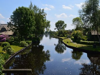 A Cosy House Close To Giethoorn And The Weerribben-wieden National Park, With A Boat Available