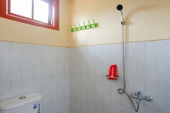 Hotel Reddoorz Syariah Near Alun Alun Purwokerto