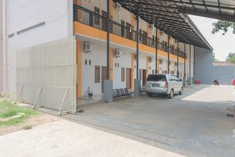 Hotel Reddoorz Near Alun Alun Kc Haurgeulis