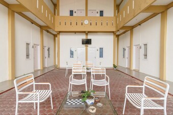 Hotel Reddoorz Syariah Near Tugu Langsa