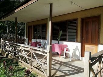Hotel Balay Cuyonon Eco Lodge