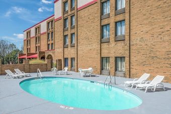 Hotel Ramada By Wyndham Xenia