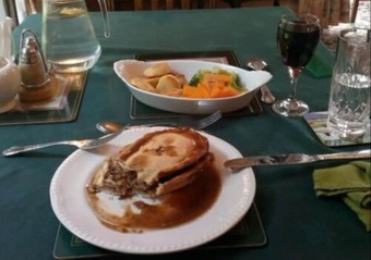 De Brass Suites Hotel