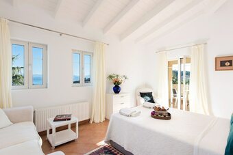 Villa Al'azraa  By Corfuescapes