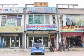 Hotel Spot On 89832 Famili Inn Ombak Rindu