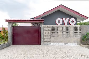 Hotel Oyo 2397 Umbu Residence