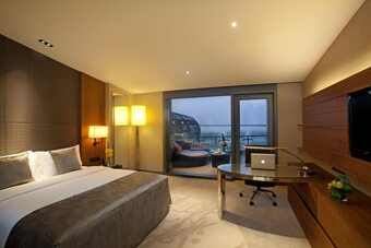 Hotel Crowne Plaza Shanghai Harbour City