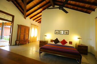 Hotel Makuludola Bungalow