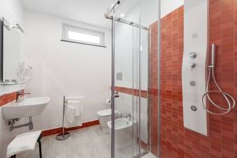 House 103 Rent Apartment