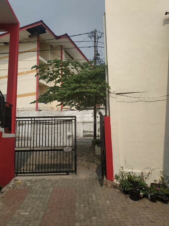 Hotel Oyo 1875 Merah Putih Syariah