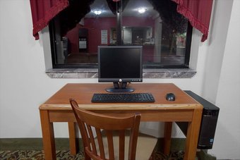 Motel Super 8 By Wyndham Crystal Lake