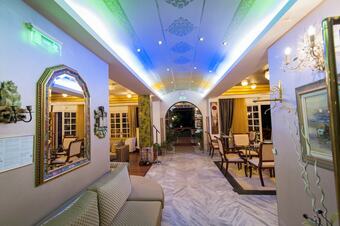 Krikonis Suites Hotel