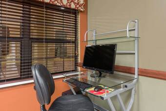 Motel Super 8 By Wyndham Weslaco