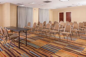 Hotel Fairfield Inn & Suites Atlanta Airport South/sullivan Road