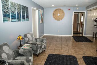 Hotel Americas Best Value Inn & Suites Detroit Lakes