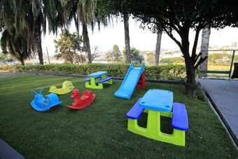 Actuall Convention Hotel