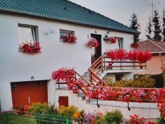 Alluring Holiday Home In Guntzviller With Garden