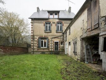 Lovely Holiday Home In La Neuville-l�s-wasigny Near Woinic