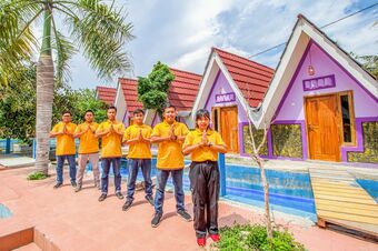 Pantai Suwuk River View Bungalow